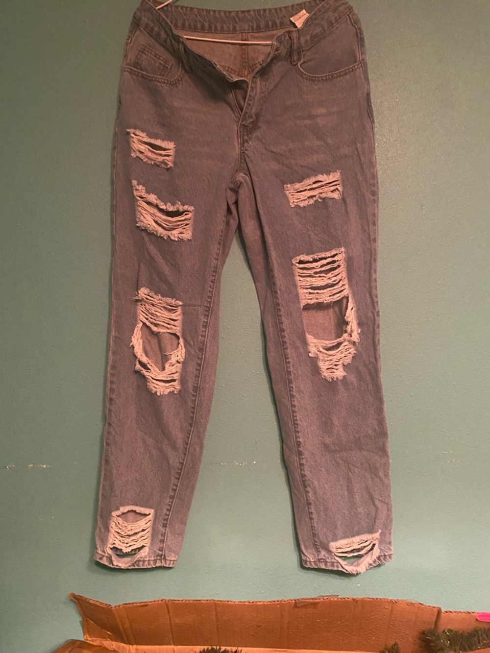 SHEIN Ripped Boyfriend Jeans